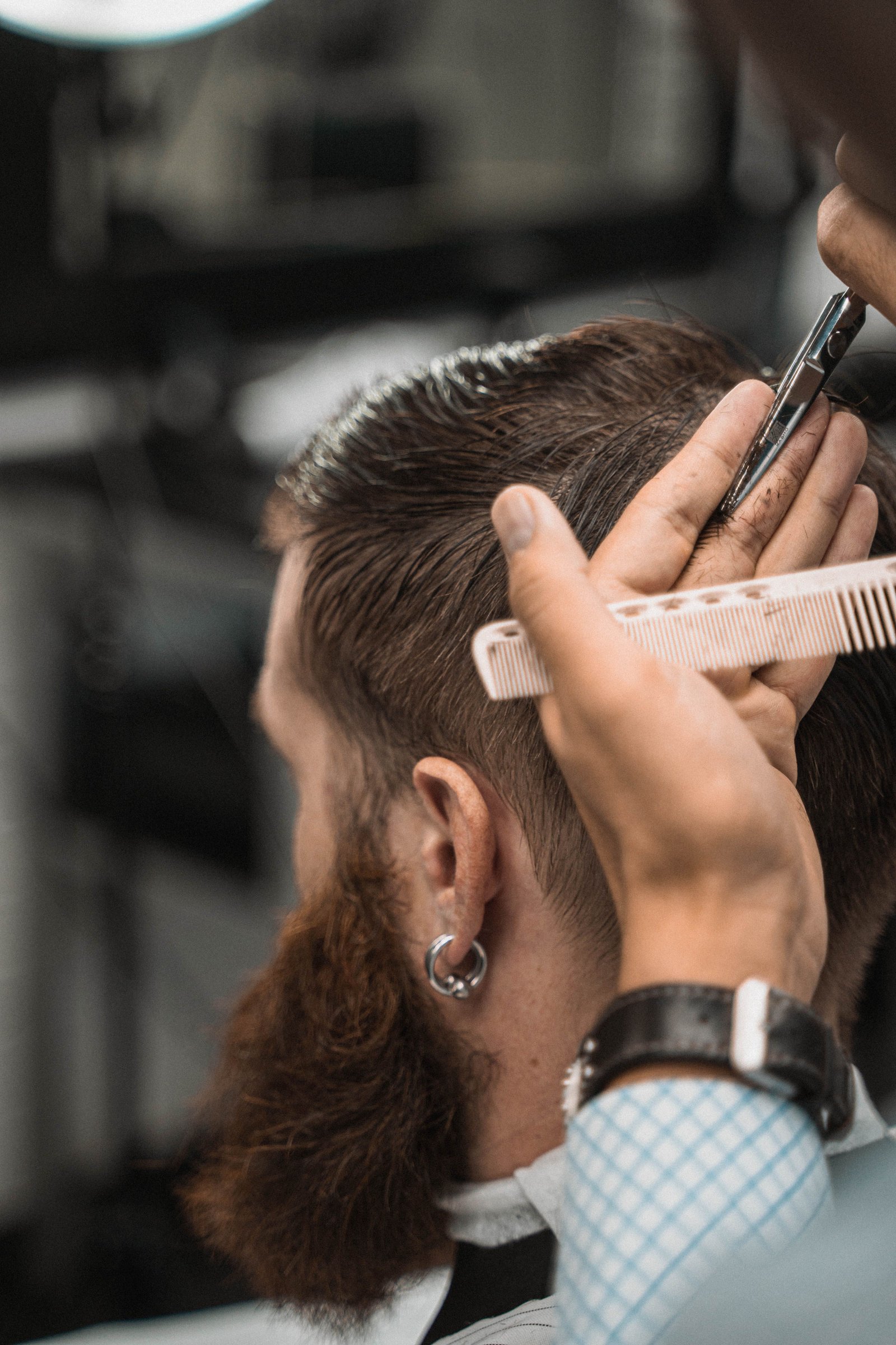 Textured crop men's haircut